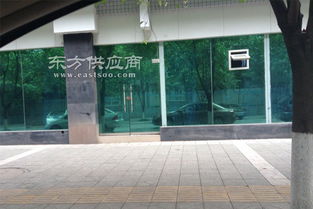 双桥玻璃贴膜 隔热玻璃贴膜 新苑门窗 优质商家