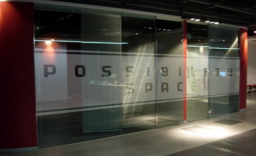 窗户玻璃贴膜有哪些功能 如何辨别玻璃贴膜的质量,行业资讯