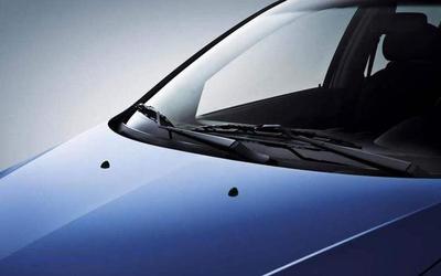 汽车前挡风玻璃不贴膜好还是贴膜好