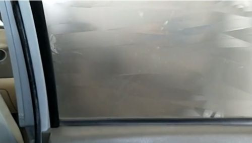 玻璃贴膜去除方法与注意事项