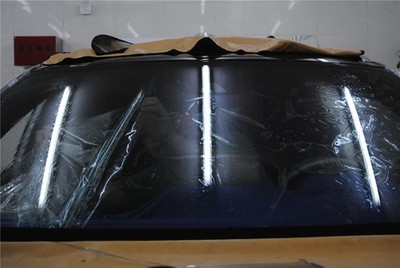 RX200潇洒车玻璃贴膜作业 从选车到提车的完美体验